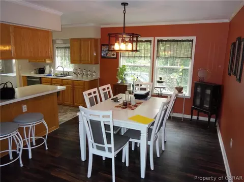 7666 Curtis Dr, Gloucester, VA 23061 photo 9