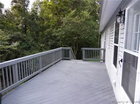 7666 Curtis Dr, Gloucester, VA 23061 photo 5