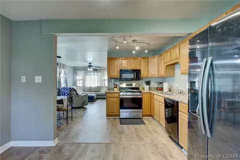 202 Roane Dr, Hampton, VA 23669 photo 13