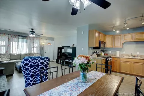 202 Roane Dr, Hampton, VA 23669 photo 9