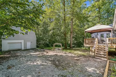 9038 Chriscoe Ln, Gloucester, VA 23061 photo 34