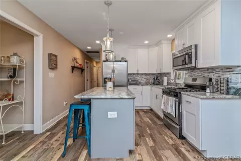 9038 Chriscoe Ln, Gloucester, VA 23061 photo 10
