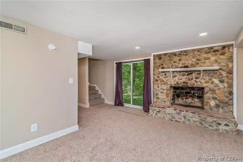 9038 Chriscoe Ln, Gloucester, VA 23061 photo 30