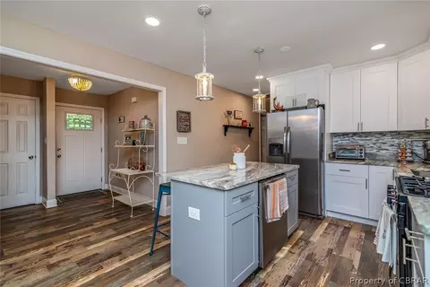 9038 Chriscoe Ln, Gloucester, VA 23061 photo 7