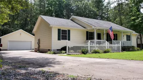 6144 Cypress Trl, Gloucester, VA 23061 photo 1