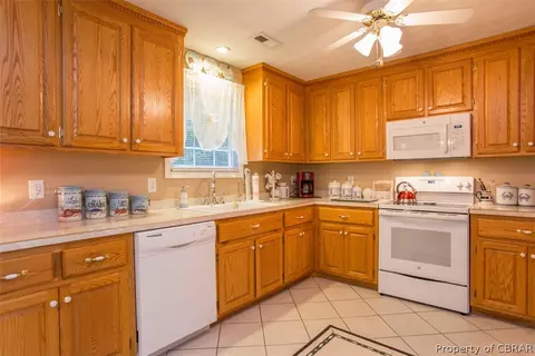 6144 Cypress Trl, Gloucester, VA 23061 photo 15