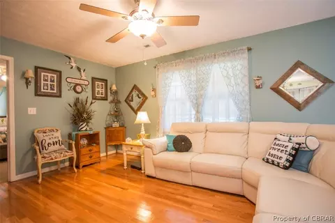 6144 Cypress Trl, Gloucester, VA 23061 photo 12