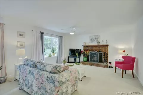 6334 Main St, Gloucester, VA 23061 photo 11
