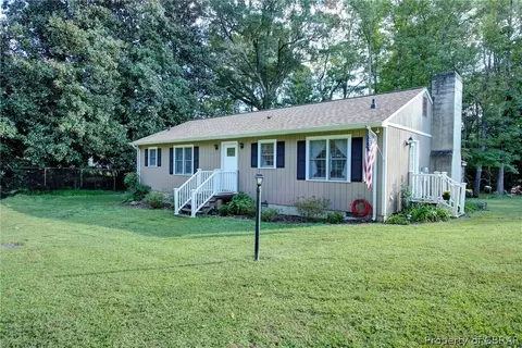 6334 Main St, Gloucester, VA 23061 photo 1