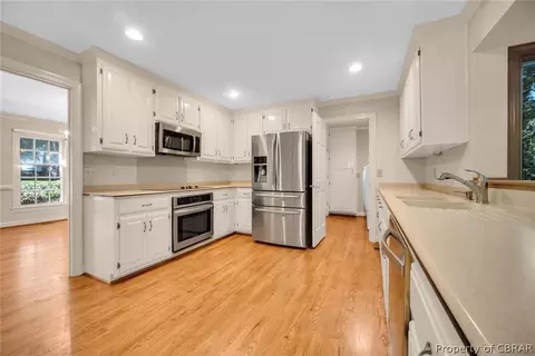 16 Hampton Ky, Williamsburg, VA 23185 photo 2