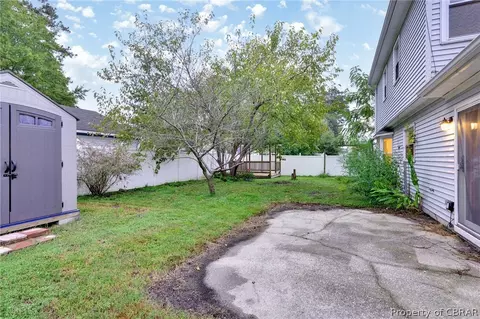100 Sandy Lake Dr, Hampton, VA 23666 photo 7