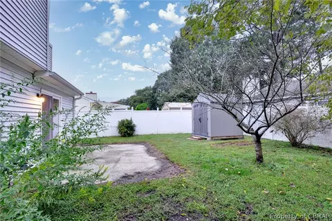 100 Sandy Lake Dr, Hampton, VA 23666 photo 10