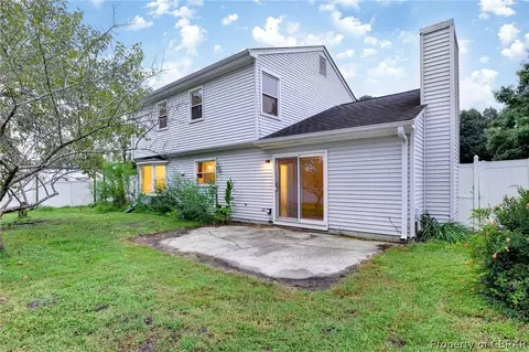 100 Sandy Lake Dr, Hampton, VA 23666 photo 8