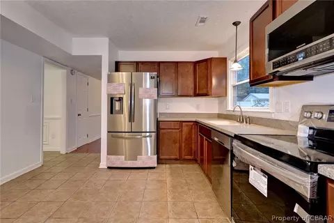 100 Sandy Lake Dr, Hampton, VA 23666 photo 15