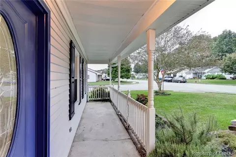 100 Sandy Lake Dr, Hampton, VA 23666 photo 5