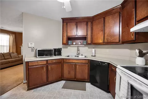406 Westview Dr, Hampton, VA 23666 photo 8
