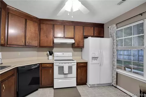 406 Westview Dr, Hampton, VA 23666 photo 9