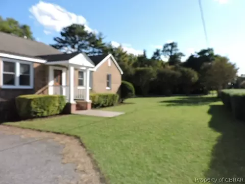 1491 Greate Rd, Gloucester Point, VA 23062 photo 4