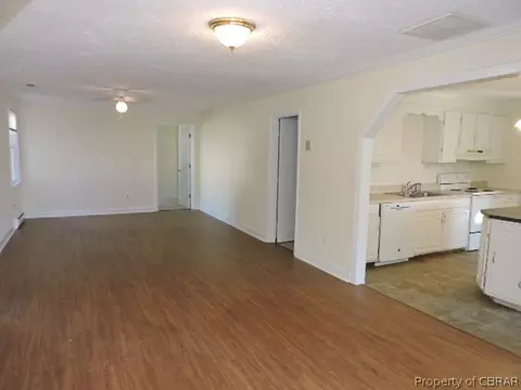 1491 Greate Rd, Gloucester Point, VA 23062 photo 6