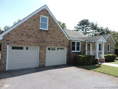 1491 Greate Rd, Gloucester Point, VA 23062 photo 2