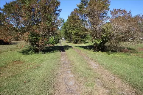 670 Ivison Ln, Onemo, VA 23130 photo 13
