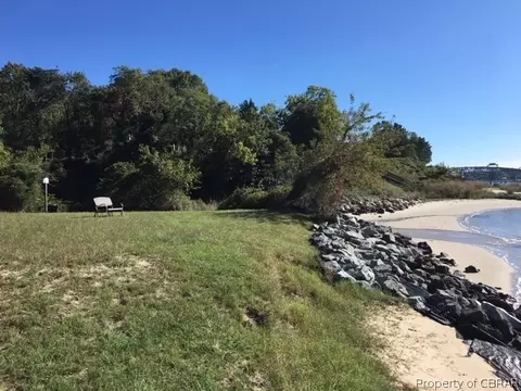 1569 Coleman Dr, Gloucester Point, VA 23062 photo 22