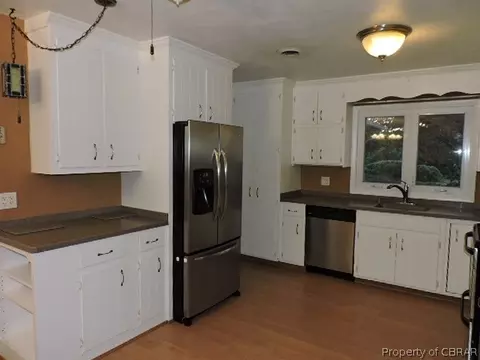 1569 Coleman Dr, Gloucester Point, VA 23062 photo 8
