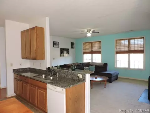 5242 Pampa Rd, Gloucester, VA 23061 photo 8