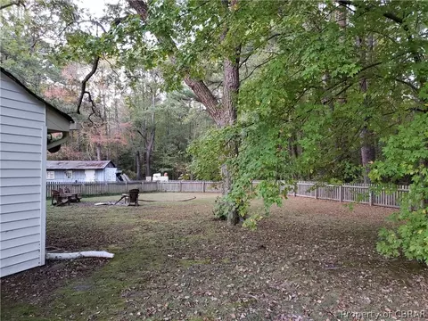 8961 Cuba Rd, Hayes, VA 23072 photo 42