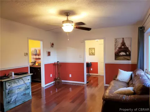 8961 Cuba Rd, Hayes, VA 23072 photo 11