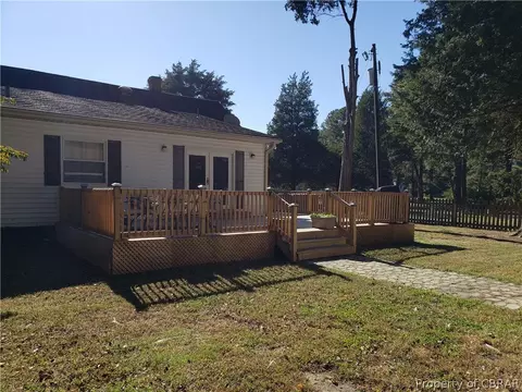 8961 Cuba Rd, Hayes, VA 23072 photo 5