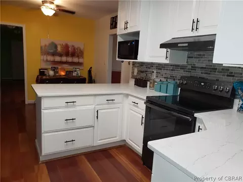 8961 Cuba Rd, Hayes, VA 23072 photo 16