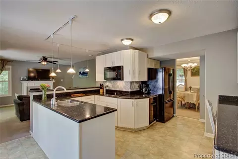 7132 Preston Ct, Gloucester, VA 23061 photo 16
