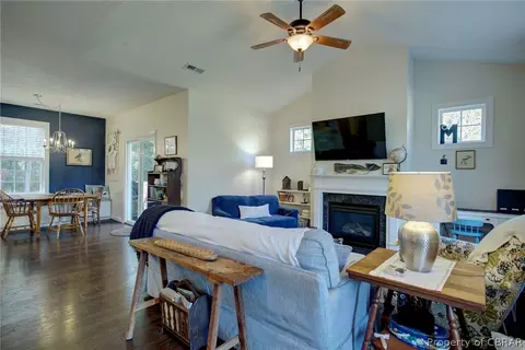 10158 Ryans Way, Gloucester, VA 23061 photo 12