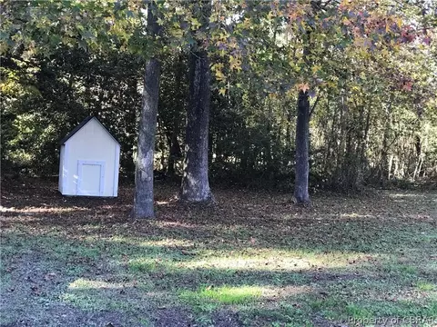 473 Syringa Rd, Topping, VA 23169 photo 3
