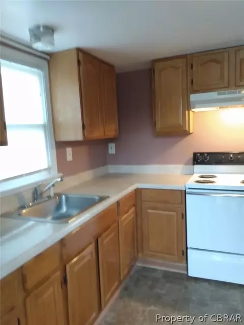 473 Syringa Rd, Topping, VA 23169 photo 10