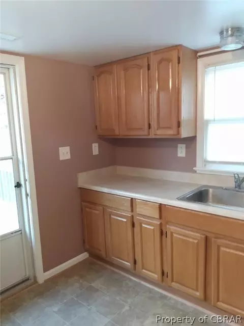 473 Syringa Rd, Topping, VA 23169 photo 11
