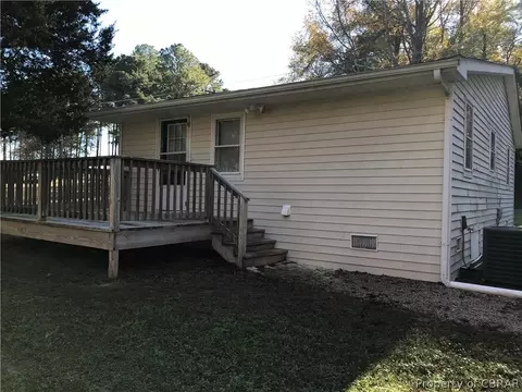 473 Syringa Rd, Topping, VA 23169 photo 5