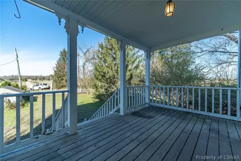 2558 Plain View Ln, Shacklefords, VA 23156 photo 4