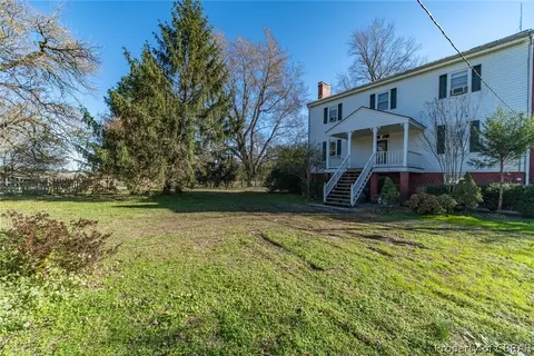 2558 Plain View Ln, Shacklefords, VA 23156 photo 3