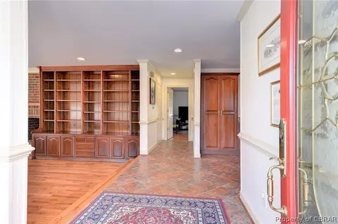 111 Holcomb Dr, Williamsburg, VA 23185 photo 7