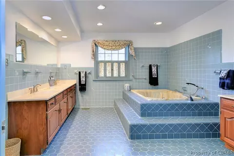 111 Holcomb Dr, Williamsburg, VA 23185 photo 20