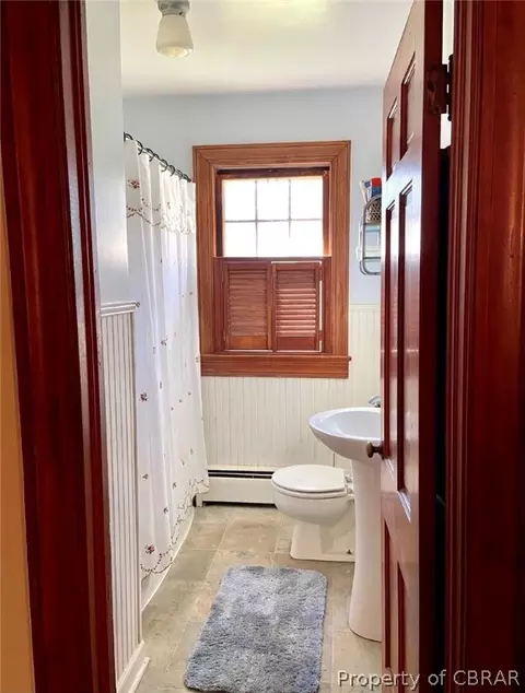 9260 Robins Neck Rd, Gloucester, VA 23061 photo 18