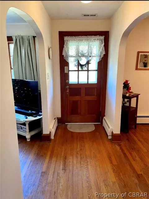 9260 Robins Neck Rd, Gloucester, VA 23061 photo 12