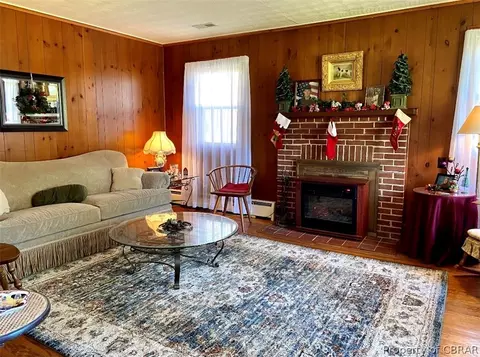 9260 Robins Neck Rd, Gloucester, VA 23061 photo 4