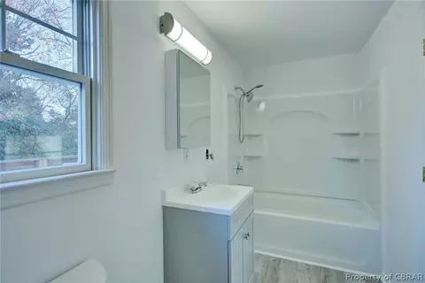 1528 Laurens Rd, Gloucester Point, VA 23062 photo 13