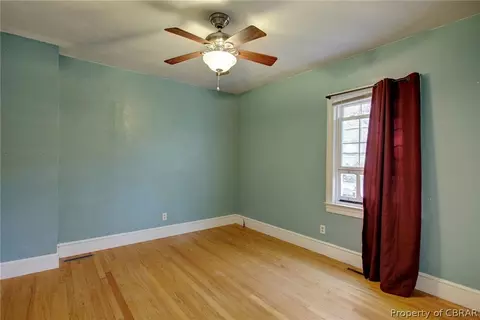 1528 Laurens Rd, Gloucester Point, VA 23062 photo 4