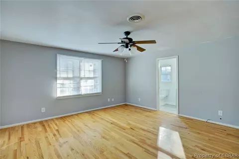1528 Laurens Rd, Gloucester Point, VA 23062 photo 10