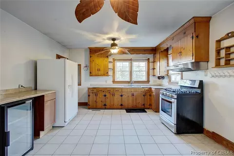 1528 Laurens Rd, Gloucester Point, VA 23062 photo 16