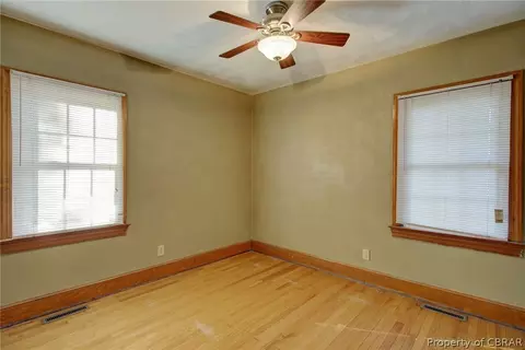 1528 Laurens Rd, Gloucester Point, VA 23062 photo 5